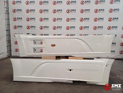 Occ set side skirts L/R DAF, Auto-onderdelen, Vrachtwagen-onderdelen, DAF, Ophanging en Onderstel, Gebruikt