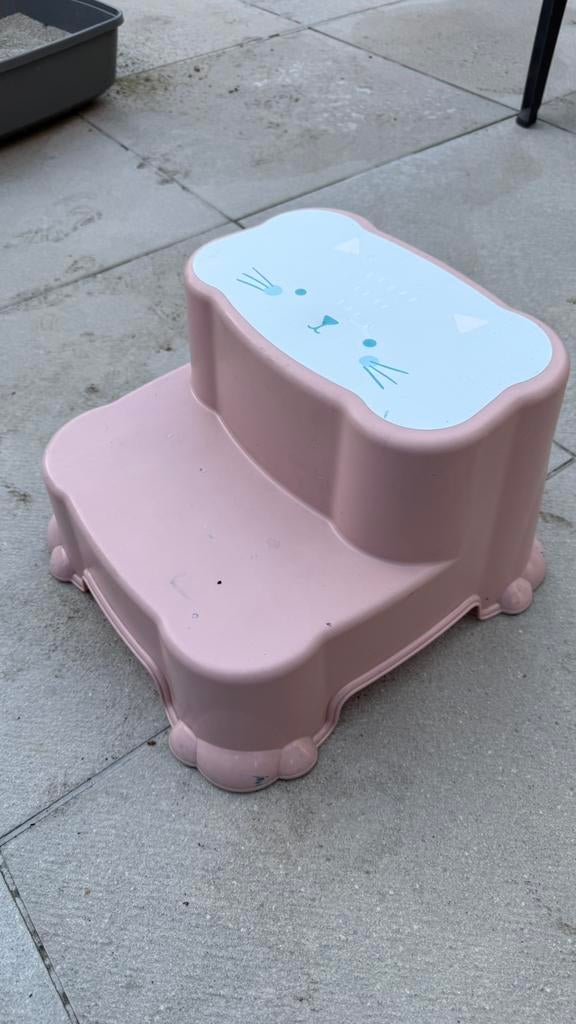 Kinderopstapje Kat 2 staps Roze, Kinderen en Baby's, Badjes en Verzorging, Zo goed als nieuw, Ophalen