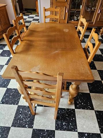 Table en chêne massif  beschikbaar voor biedingen