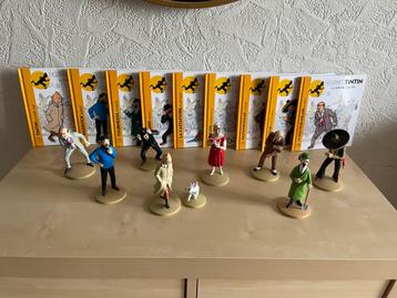 Tintin ( 9 figurines et fascicules)