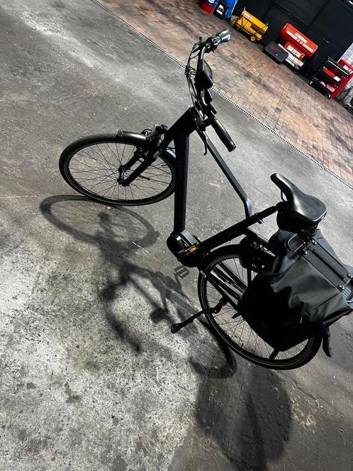 Qwic Premium MN7 Elektrische Fiets – Slechts 1.450 km, Fietsen en Brommers, Elektrische fietsen, Zo goed als nieuw, Qwic, Ophalen