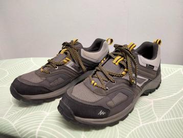 Wandelschoenen voor heren „QUECHUA” Maat: 42 beschikbaar voor biedingen