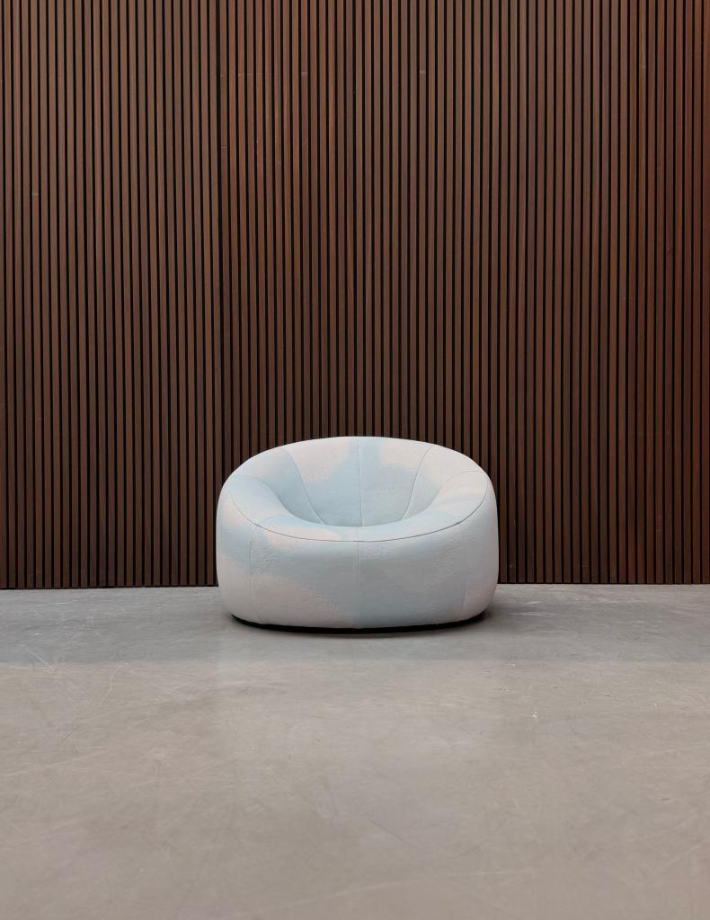 Originele Ligne Roset Pumpkin Fauteuil - blauw/wit, Antiek en Kunst, Antiek | Meubels | Stoelen en Sofa's