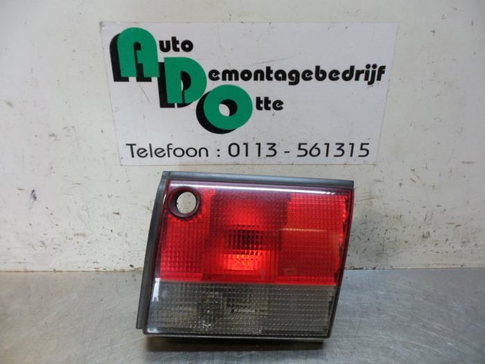Feu arrière droit d'un Saab 900, Autos : Pièces & Accessoires, Éclairage, Saab, Utilisé, Enlèvement ou Envoi