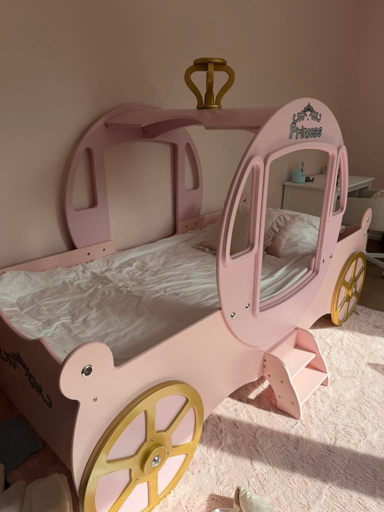 Prinsessenkoets bed te koop, Kinderen en Baby's, Kinderkamer | Bedden, Ophalen, 85 tot 100 cm, Zo goed als nieuw, Lattenbodem