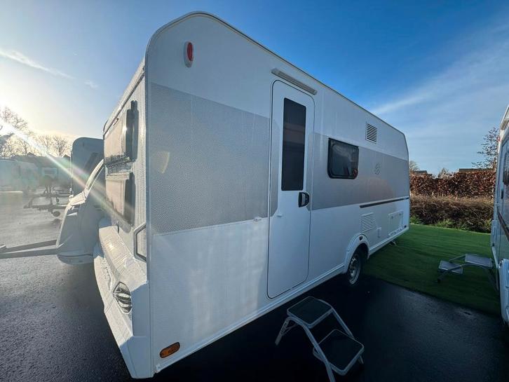 Knaus Sport 540 FDK, Caravans en Kamperen, Caravans, Bedrijf, tot en met 6, 1000 - 1250 kg, Treinzit, Knaus, Frans bed, Omvormbare zithoek