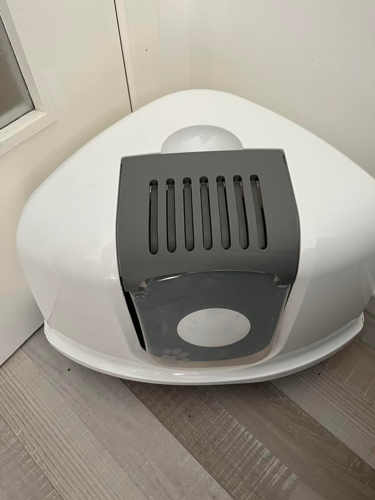 Grand bac à litière de coin, Enlèvement, Comme neuf