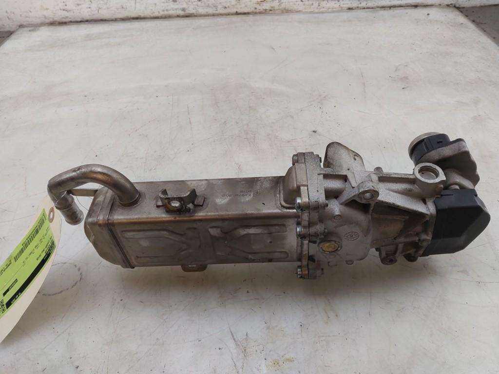 REFROIDISSEUR EGR Volkswagen Caddy III (2KA,2KH,2CA,2CH), Autos : Pièces & Accessoires, Systèmes d'échappement, Volkswagen, Utilisé