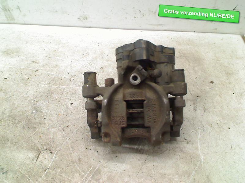 REMKLAUW LINKS ACHTER Golf VII (AUA) (5Q0615405EE), Auto-onderdelen, Remmen en Aandrijving, Volkswagen, Gebruikt