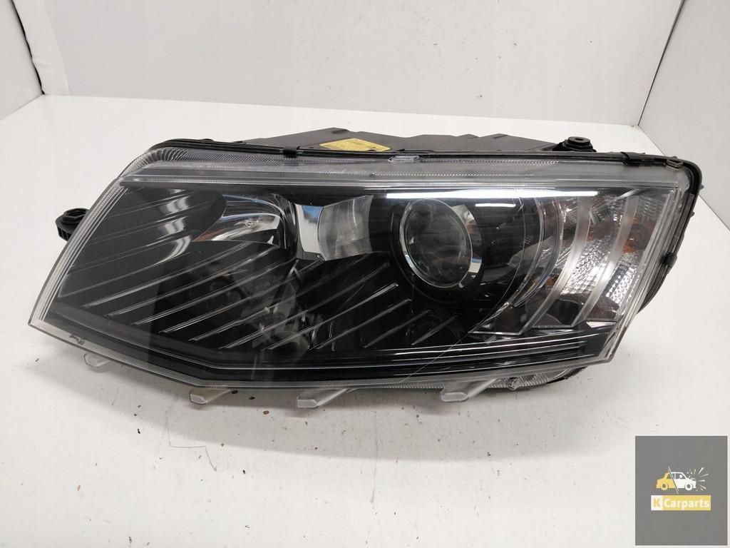 5E1941015B, Liens pour phares au x non et LED pour Skoda Oct, Infoline@skoda-auto.cz, Tr. Vaclava Klementa 869
293 01  Mlada Boleslav, CZ