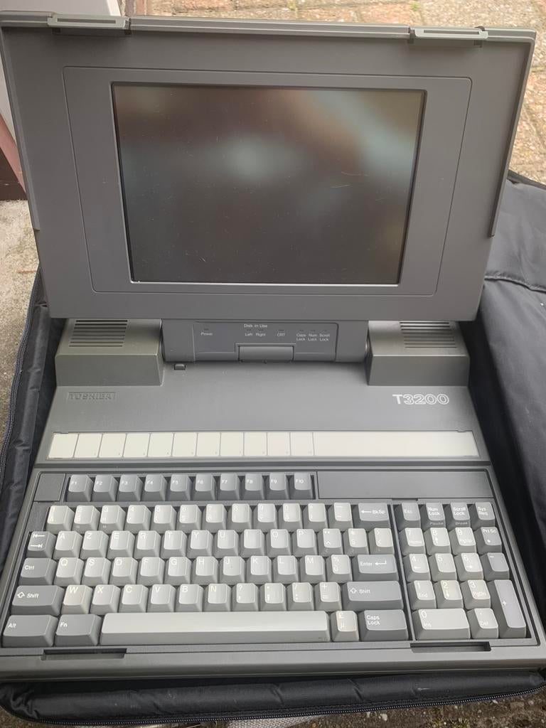 T3200 TOSHIBA, Computers en Software, Vintage Computers, Ophalen