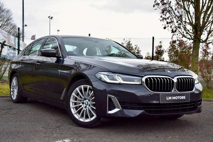 BMW 5 Serie 530 530e 'Luxury Line ' *Plugin Hybride PANO, Auto's, BMW, Bedrijf, Te koop, 5 Reeks, ABS, Airbags, Airconditioning