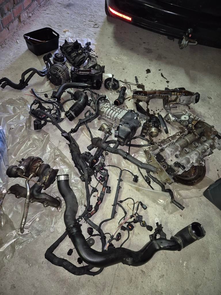 Piece voor vw touran 1.4 tsi motor cavc, Enlèvement ou Envoi