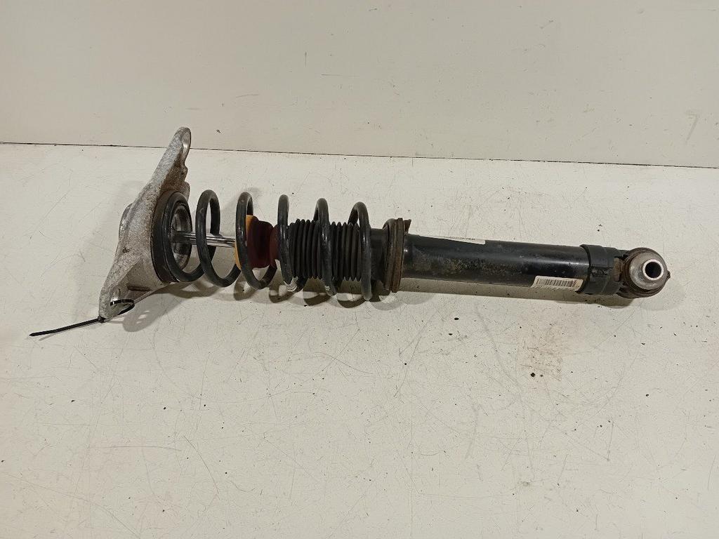 Schokbreker links achter BMW i3, Onderdelen@venauto.nl, Van der Ven Autorecycling B.V., Gebruikt, Ettenseweg 76, 4706 PB Roosendaal, The Netherlands