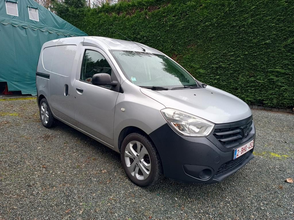 Dacia dokker 1.6 benzine 2016, Autos, Camionnettes & Utilitaires, Dacia, Euro 6, 2 places, Boîte manuelle
