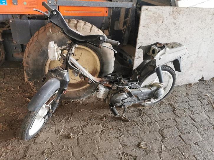 Honda wallaroo onderdelen kader enz zie fotos, Fietsen en Brommers, Brommers | Oldtimers, Ophalen