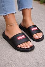 Claquettes Levi’s noires unisexe confort style streetwear, Neuf, Enlèvement, Noir, Sandales et Mûles