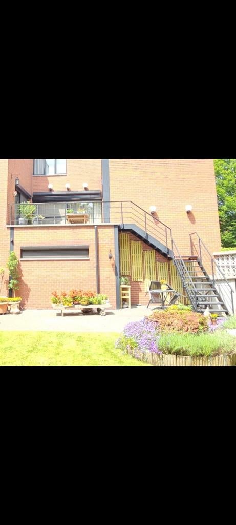 Zwart gepoederlakte buitentrap, Doe-het-zelf en Bouw, Ladders en Trappen, Ophalen, Trap