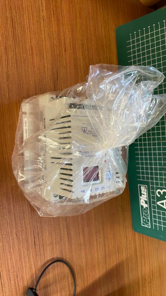 Lenze smd frequentie regelaar, Ophalen, Zo goed als nieuw