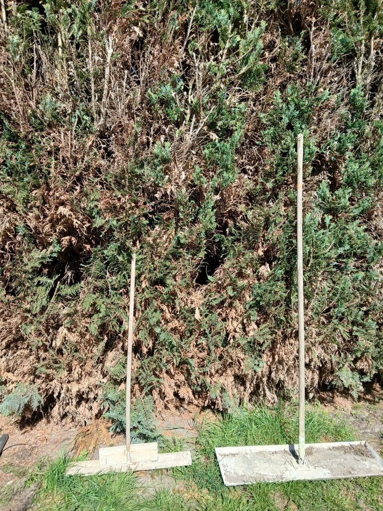 Afstrijkspaan / betonverdeler, Ophalen