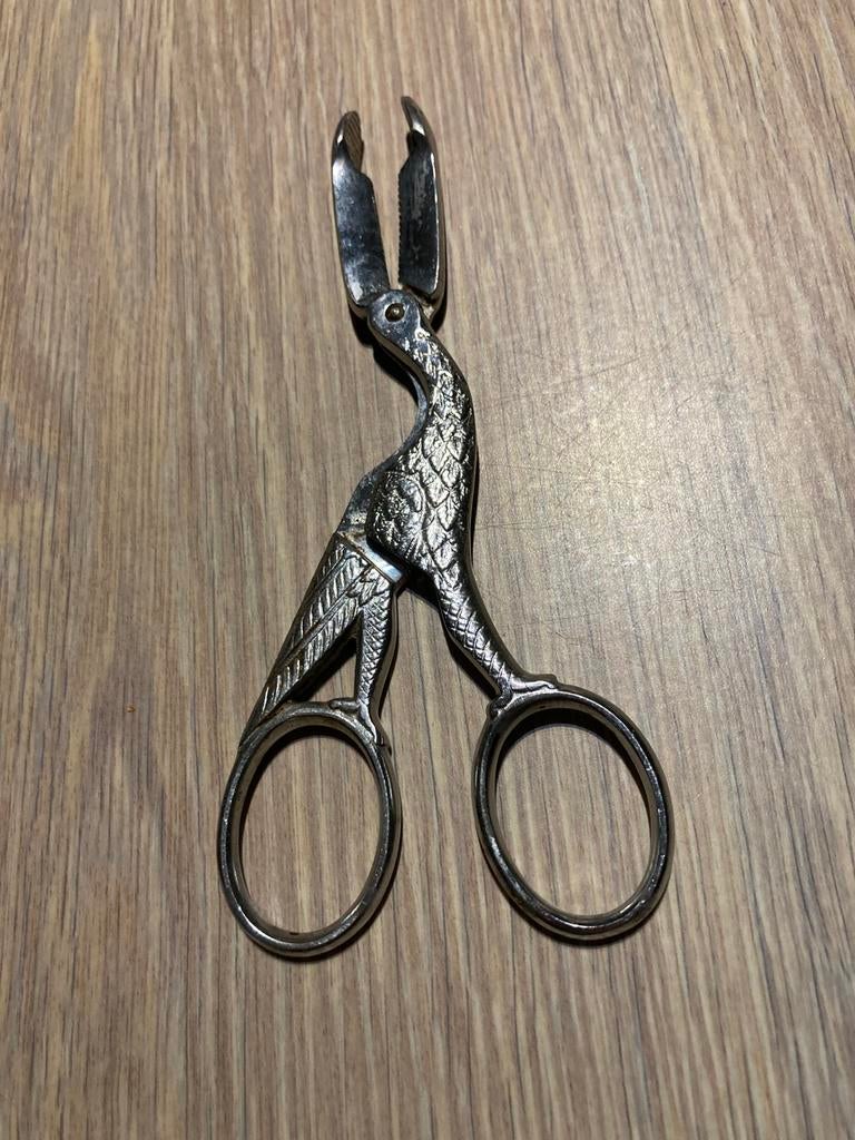 Pince sucre ancienne. -cigogne de la période 1900-1940. Dans, Maison & Meubles, Enlèvement ou Envoi, Comme neuf