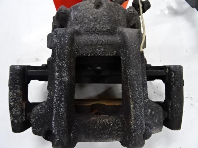 ETRIER DE FREIN AVANT DROIT BMW 1 serie (F21), Autos : Pièces & Accessoires, Freins & Transmission, BMW, Utilisé