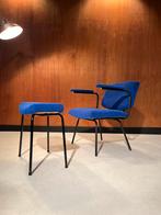 Fauteuil vintage et son repose pieds vers 1950, Maison & Meubles, Enlèvement, Comme neuf, Métal