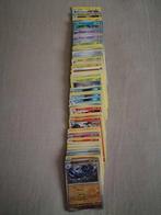 100 verschillende Pokémon kaarten, Hobby en Vrije tijd, Ophalen, Zo goed als nieuw, Meerdere kaarten