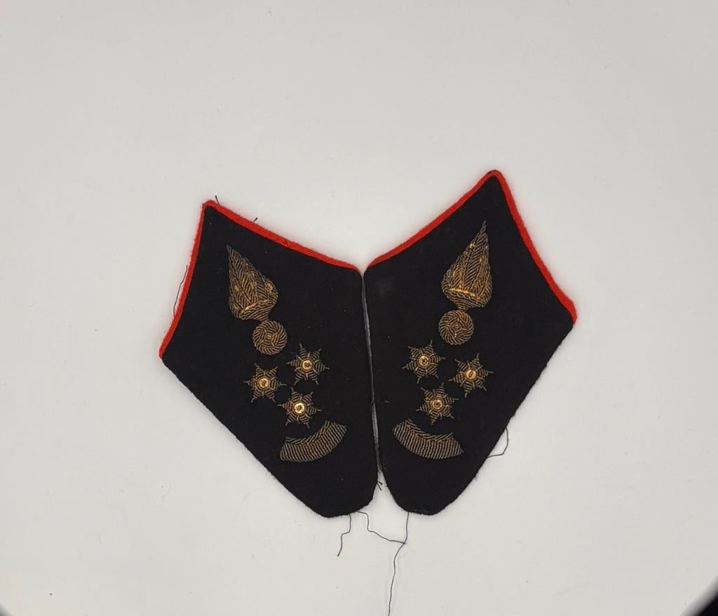 Kraagspiels kolonel, Verzamelen, Ophalen, Rijkswacht