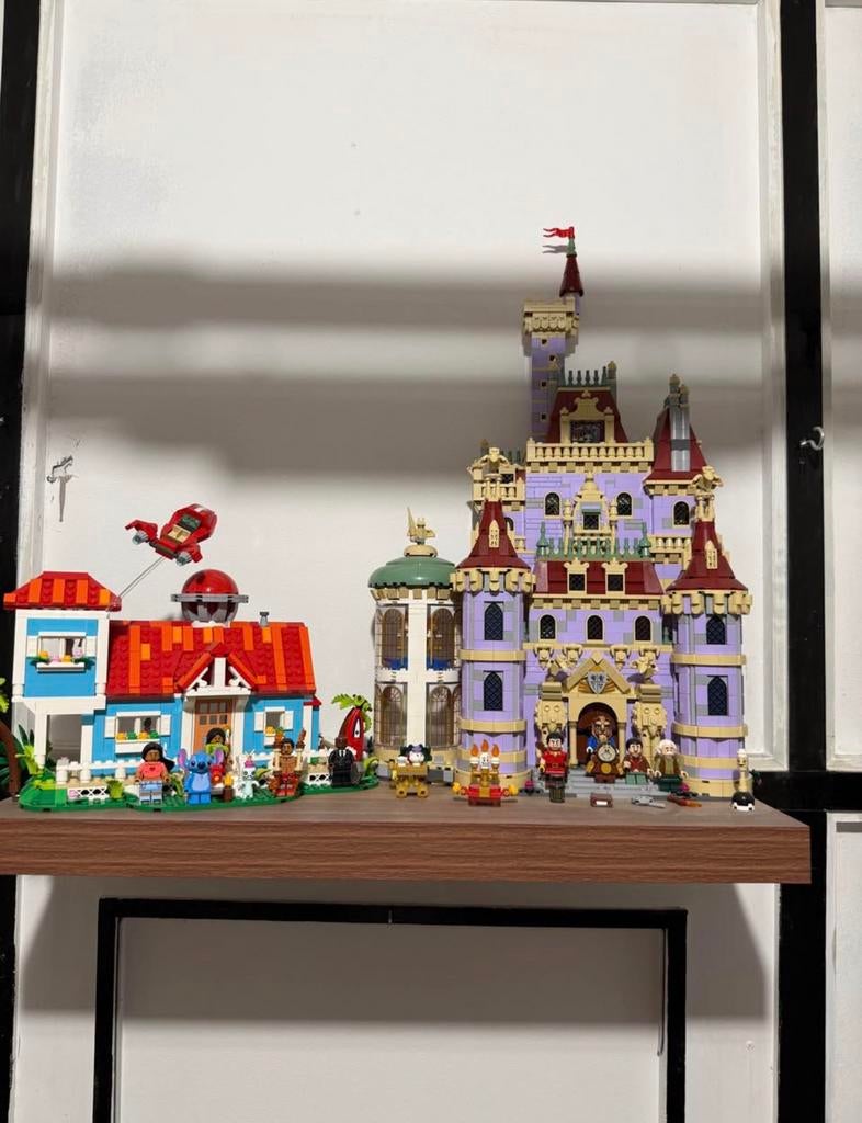 Stitch et le château de la Belle et la Bête Lego à vendre., Ophalen, Zo goed als nieuw, Lego