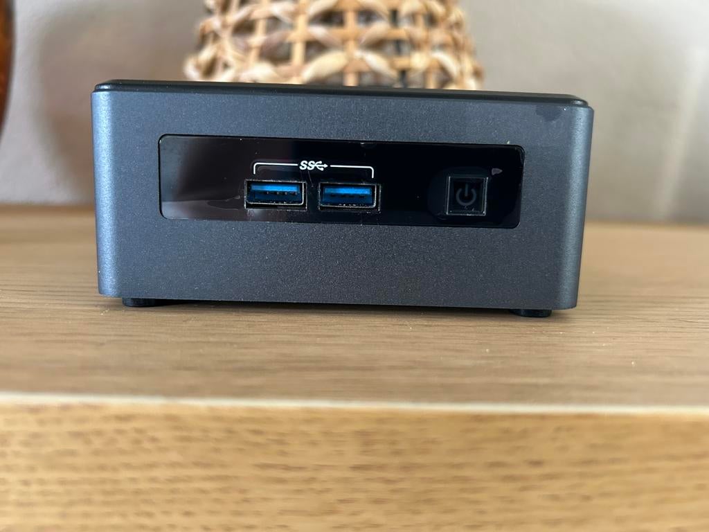 Intel NUC7i5DNH 8GB / 128GB, Ophalen of Verzenden, Zo goed als nieuw