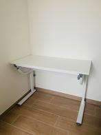 Witte bureau, verstelbaar., Ophalen, Zo goed als nieuw, Bureau