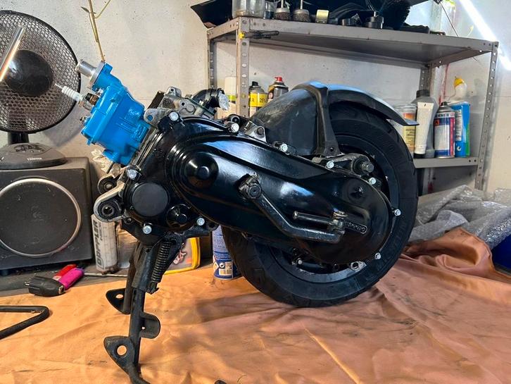 Zip h2o blok, Vélos & Vélomoteurs, Scooters | Piaggio, Comme neuf, Zip, Enlèvement