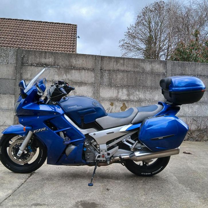 A  VENDRE SUPERBE MOTO 100 % rassurante, Motos, Motos | Yamaha, Particulier, Sport, plus de 35 kW, 4 cylindres, Permis Moto A