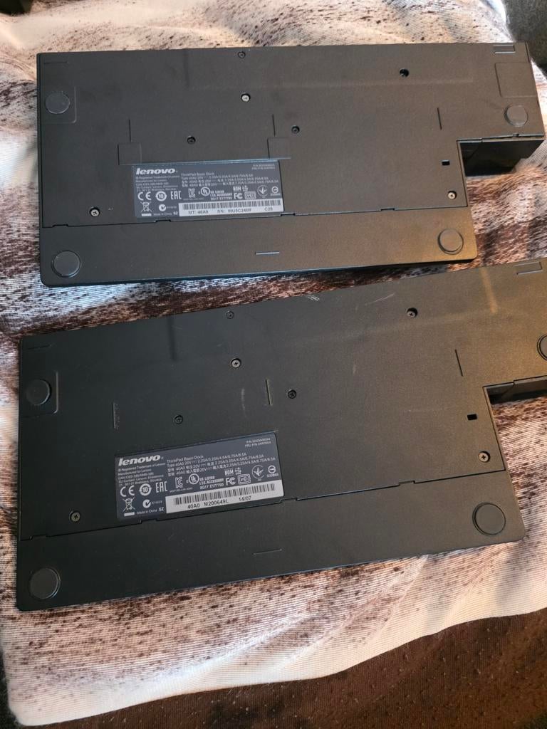 2x Lenovo ThinkPad Basic Dock 40A0, Informatique & Logiciels, Chargeurs d'ordinateur portable, Enlèvement