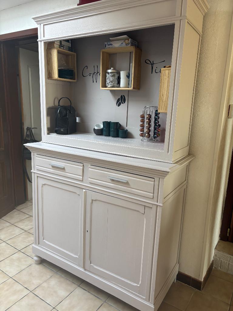 Buffet ancien, Enlèvement, Utilisé