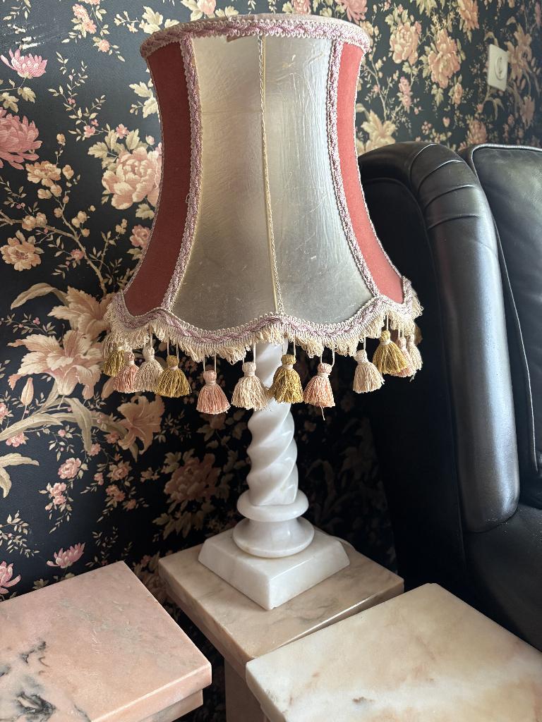 Vintage tafellamp met marmeren voet – klassiek, Antiek en Kunst, Ophalen
