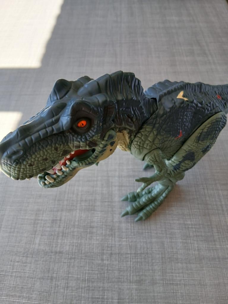 Reuze Dino Met Geluid, Ophalen