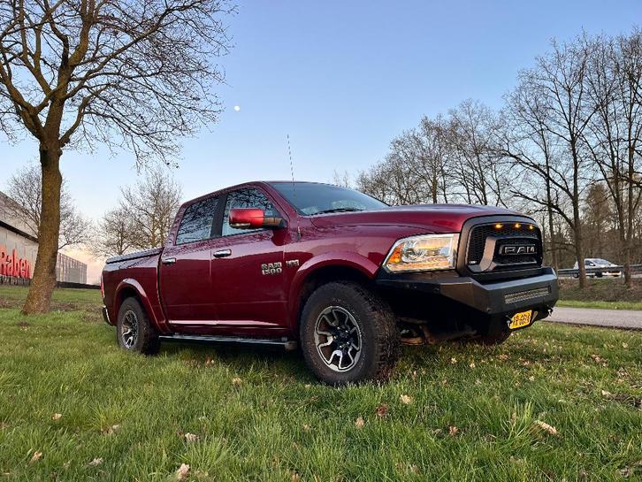 Dodge Ram 1500 Laramie Crew Cab 5.7 V8 4x4 LPG Offroad Rebel, Autos, Dodge, Particulier, RAM 1500, 4x4, ABS, Caméra de recul, Airbags