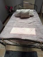 bed van 140x190 messing,matras,volledig beddengoed + m, Huis en Inrichting, Slaapkamer | Bedden, Ophalen, Zo goed als nieuw, Metaal