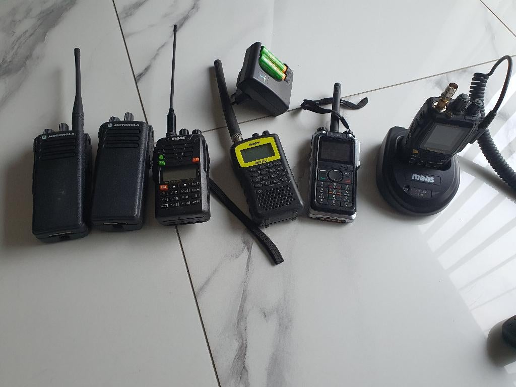 LOT Pakket zender walkietalkie portofoon bijna niuew, Ophalen, 15 km of meer, Zo goed als nieuw, Portofoon of Walkie-talkie