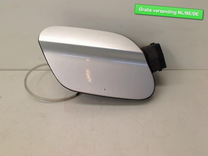 TRAPPE D'ESSENCE Golf Sportsvan (AUVS) (510809857A), Autos : Pièces & Accessoires, Utilisé, De Bloemendaal 21 21
5221 EB  'S HERTOGENBOSCH, NL