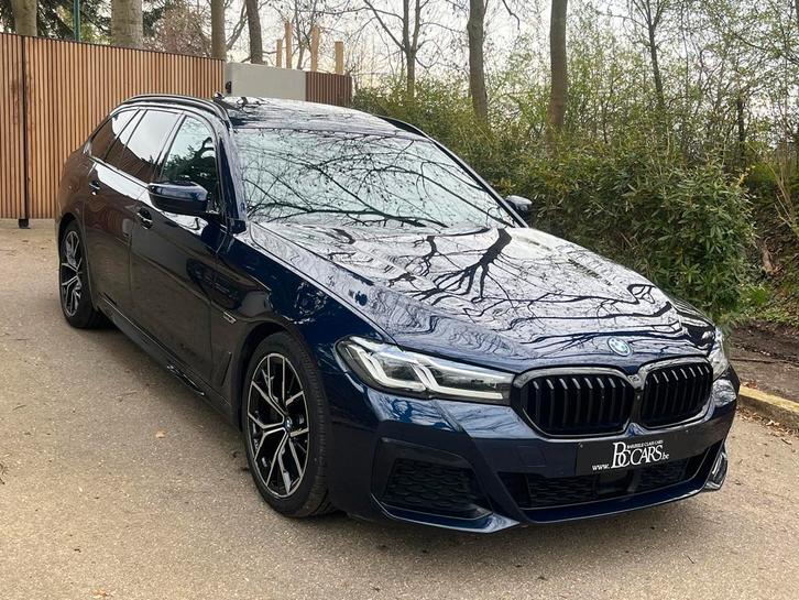 BMW 530 M-Pakket-Panodak-Cockpit Pro-Alcantara-Cam-19", Auto's, BMW, Bedrijf, Te koop, 5 Reeks, 360° camera, 4x4, ABS, Achteruitrijcamera