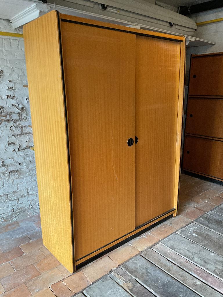 Grote vintage kledingkast van Kewlox/Aubry, Ophalen, Gebruikt