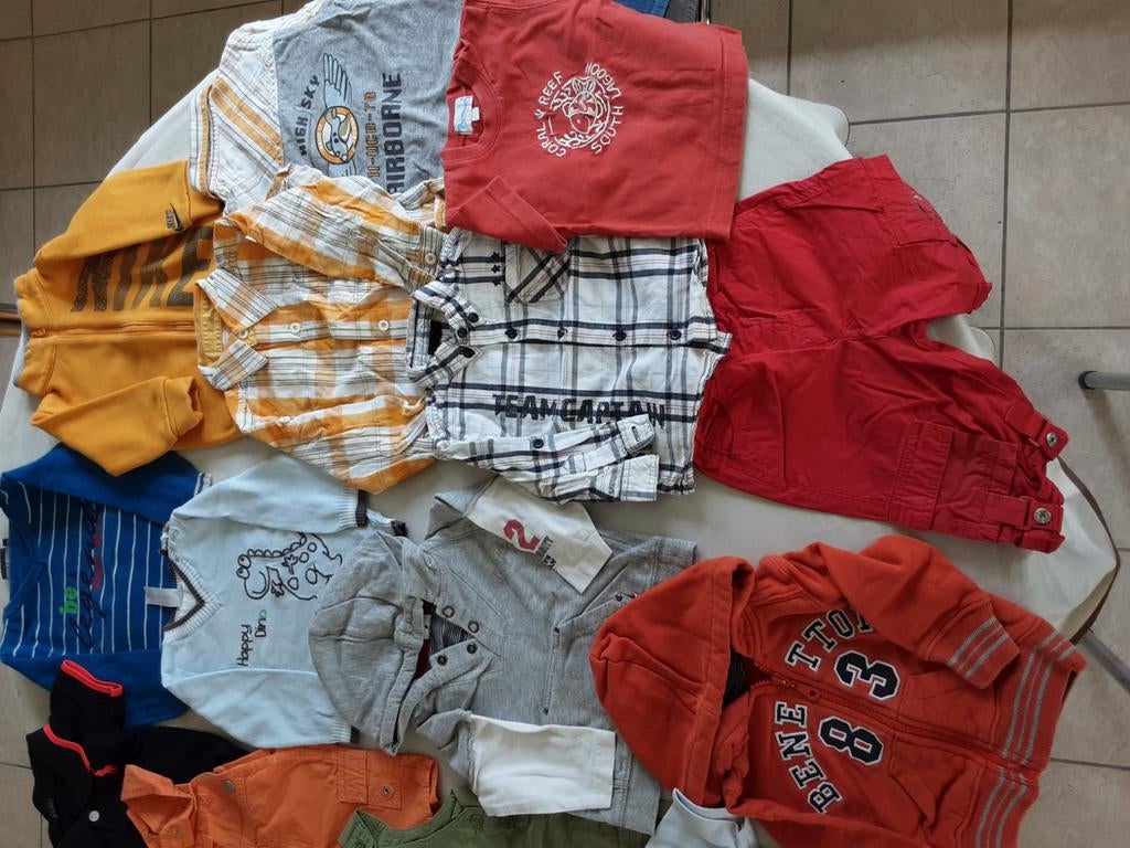 36 stuks Jongens kleding maat 74, Enfants & Bébés, Vêtements de bébé | Taille 74, Utilisé, Enlèvement ou Envoi