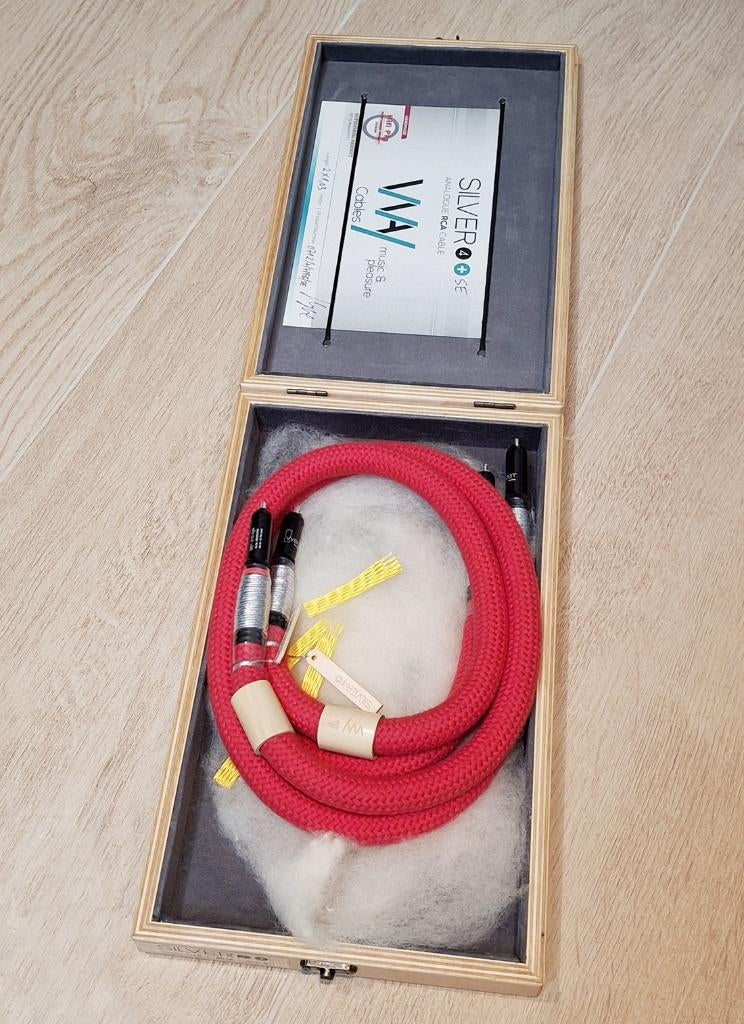Way Cables Silver 4+ Interconnect RCA 1 mètre comme neuf, TV, Hi-fi & Vidéo, Câbles audio & Câbles de télévision, Comme neuf, Câble Interlink