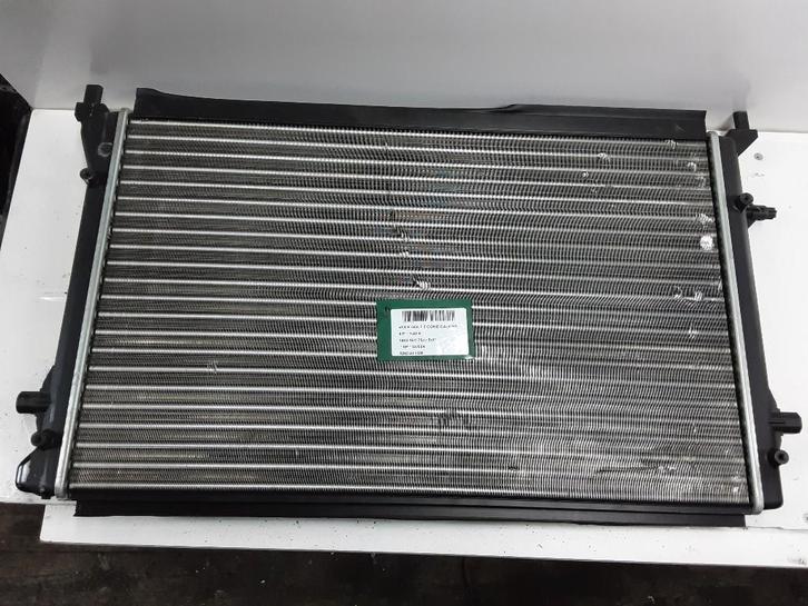 RADIATEUR EAU Volkswagen Golf IV (1J1) (1K0121251P), Autos : Pièces & Accessoires, Climatisation & Chauffage, Volkswagen, Utilisé