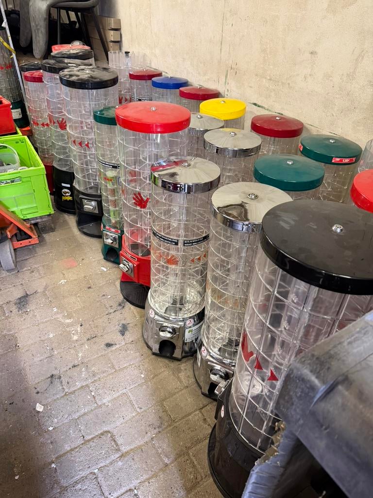 Diverse snoep noten pringles vending machines  uitzoeken, Verzamelen, Automaten | Overige, Ophalen, Zo goed als nieuw
