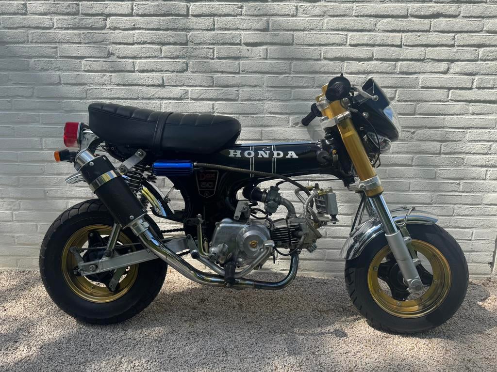 Honda dax old school tuning, Fietsen en Brommers, Brommers | Honda, Ophalen, Gebruikt, Overige modellen, Klasse B (45 km/u)
