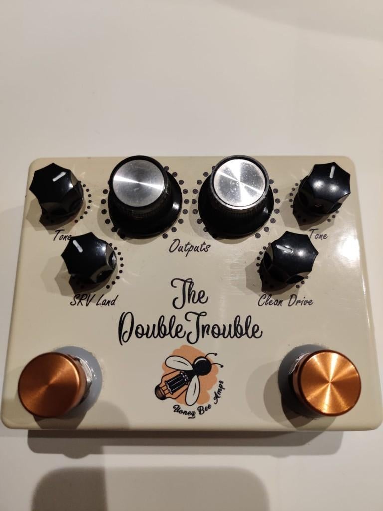 honey bee amps the double trouble, Musique & Instruments, Effets, Comme neuf, Distortion, Overdrive ou Fuzz, Enlèvement ou Envoi